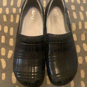 Alegria Black clogs- Great Condition size 10/ 41